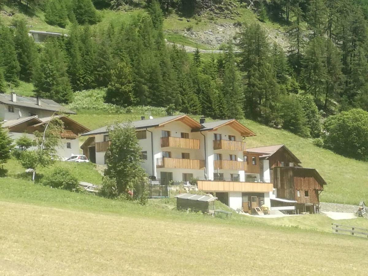 Unterlutaschg-Chalet Appartement Am Hof Slingia Exterior foto